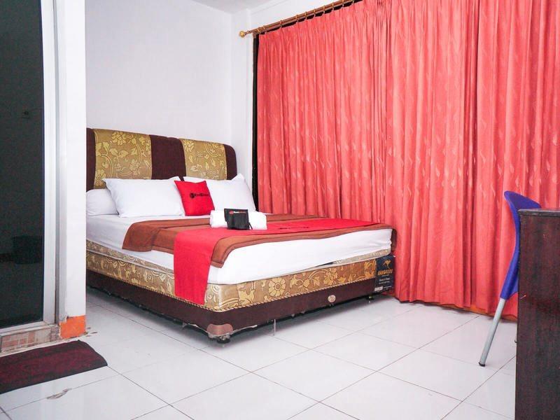 RedDoorz near Palembang Square Mall 2 Esterno foto