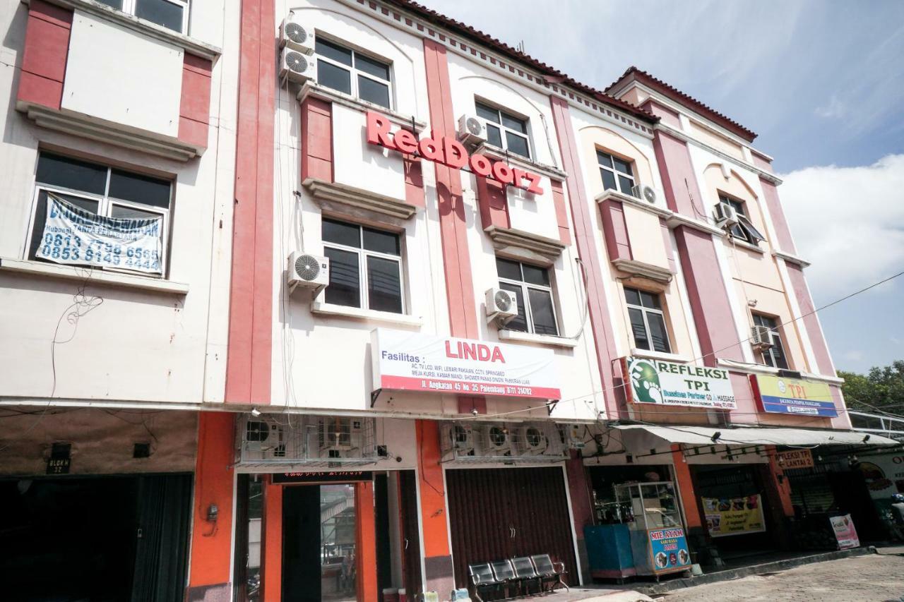 RedDoorz near Palembang Square Mall 2 Esterno foto